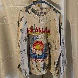 Urban outfitters Def Leppard crewneck